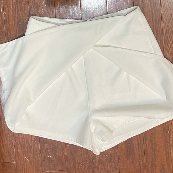 Princess Polly Kimra Shorts skort skirt white - Picture 4 of 8